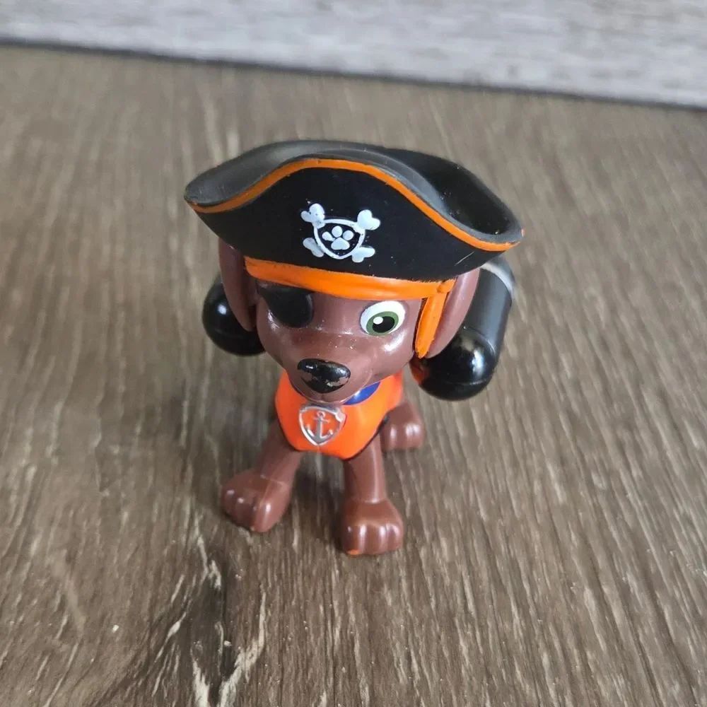 Paw Patrol Pirate Pups Exclusive Figure Zuma 3" with Action Pack